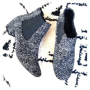 Textile Polka Dot Booties